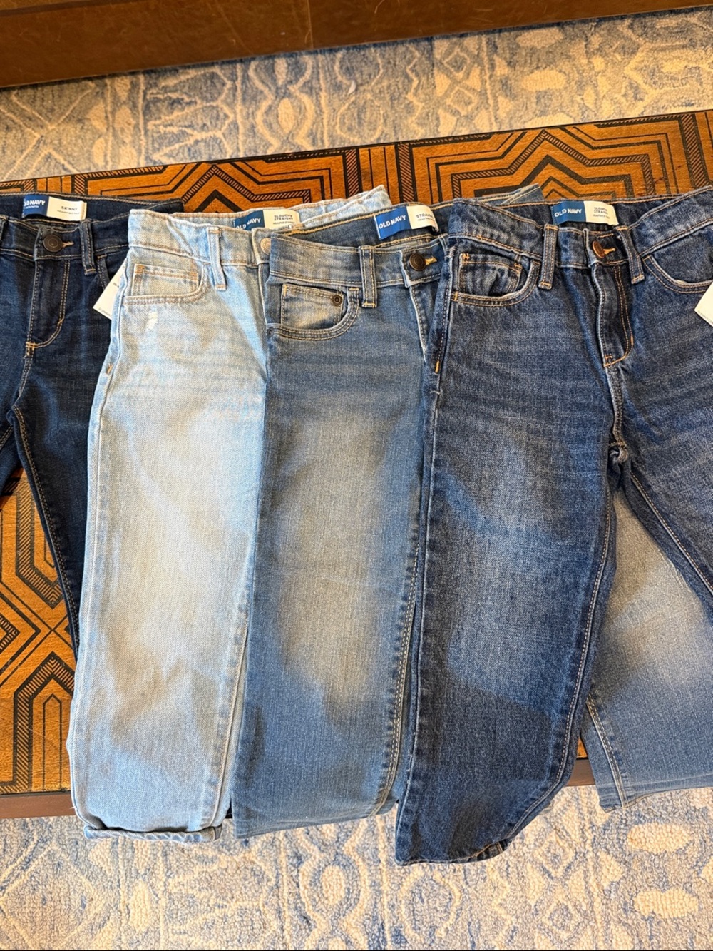 BRAND NEW - 4 pairs! Old Navy jeans size 4